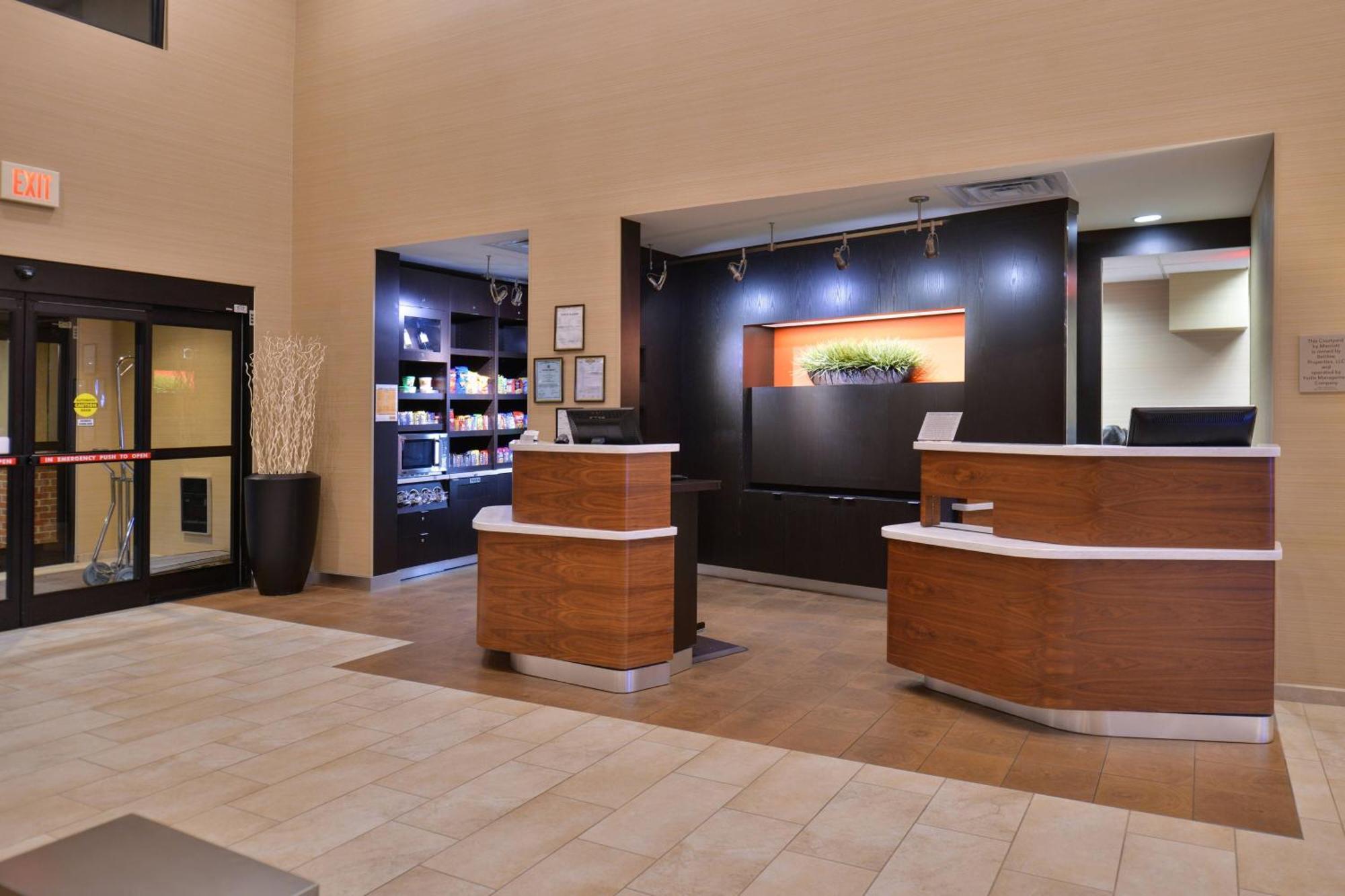 Courtyard By Marriott Decatur Hotel Exterior photo